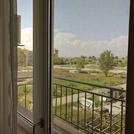 Vrublevsky's - 300m From The Beach, Free Wifi סאני ביץ'