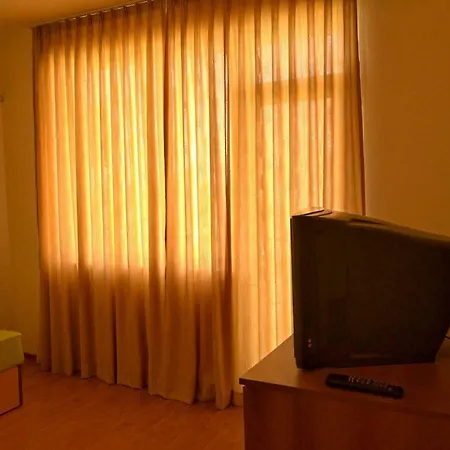 Vrublevsky's - 300m From The Beach, Free Wifi Apartment Sunny Beach